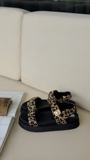 SANDALIA ADELE ANIMAL PRINT
